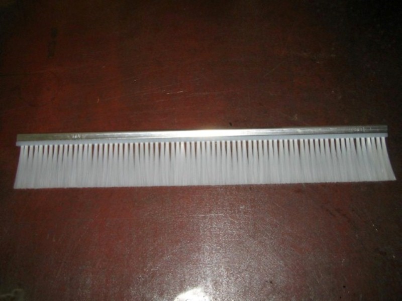20CSS1010X05, Brush profile CSS1010X05 stainless steel, L=500mm white