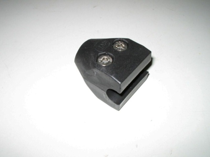 28210016, Clamp for round profile �12mm w. M8 mutter.