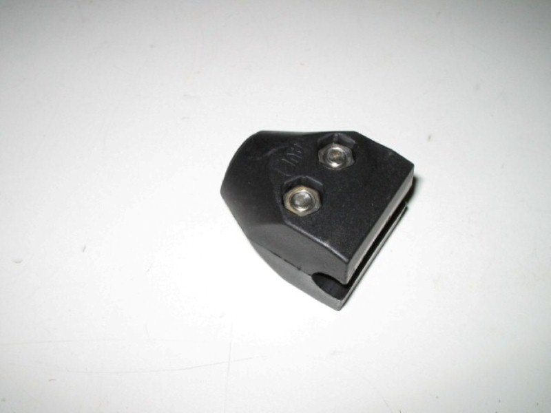 28210039, Clamp for round profile �10mm
