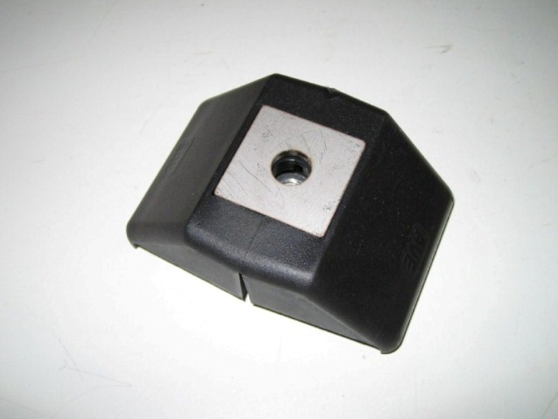 28210270, Clamp for side guide