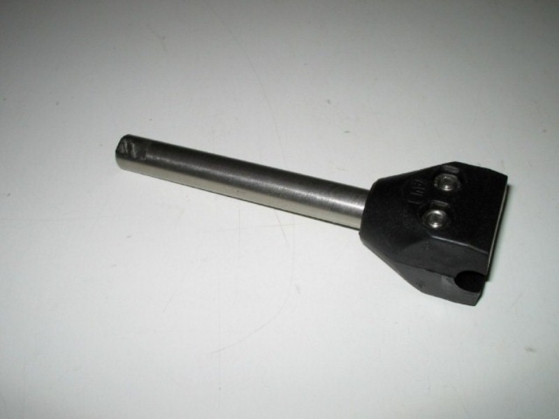 28240020, Clamp for round profile �10mm code 8240020