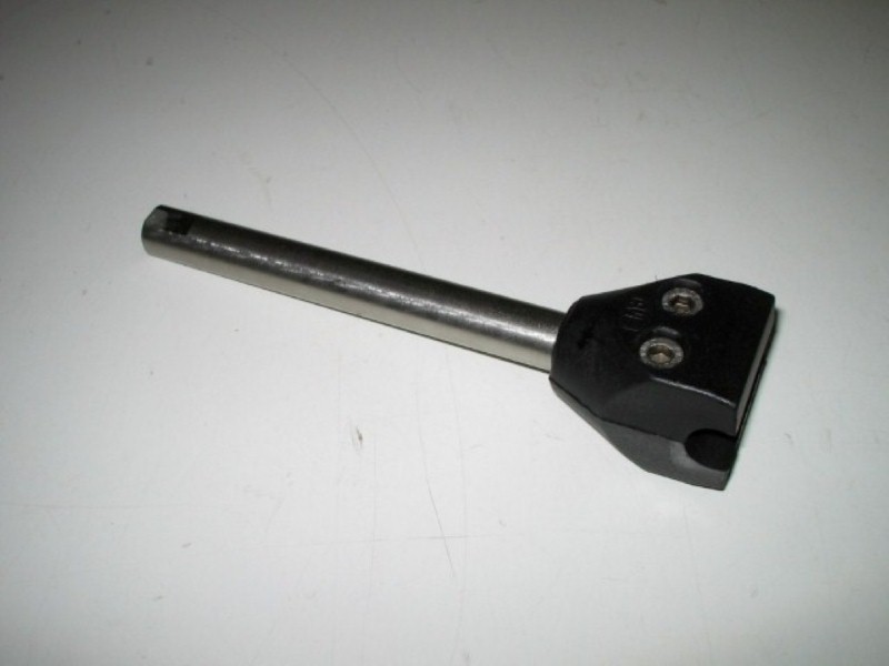 28240035, Clamp for round profile �12mm code 8240035