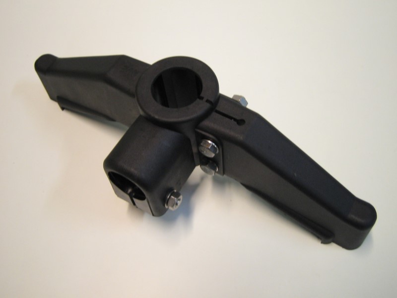 28310061, Support base Bipod f. �48,3mm with 2 x M16 SS holes.