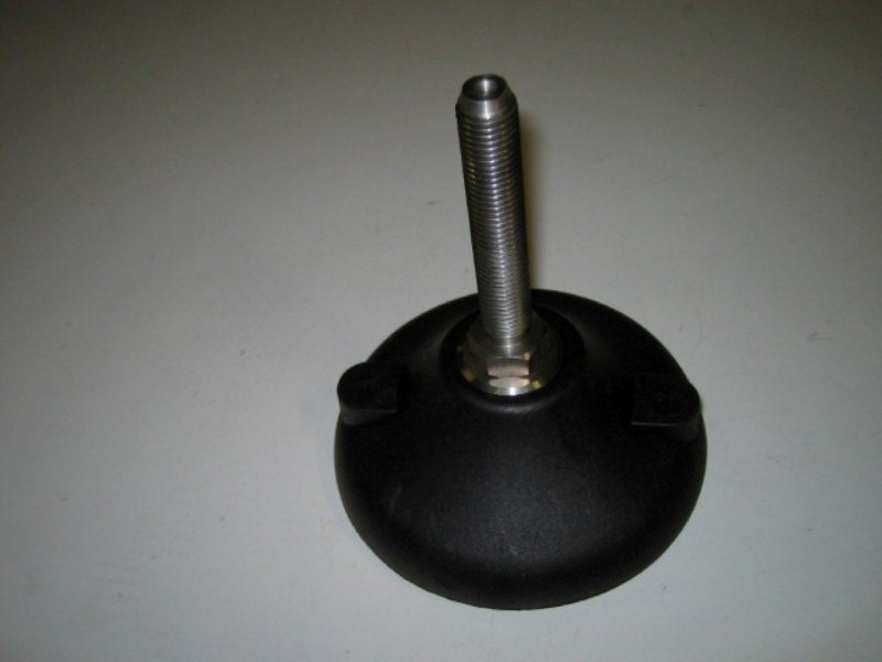 28792810, Foot �130 M16x92 ZN with antivibration