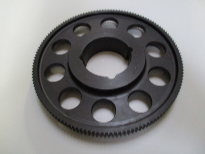 31341136, Timing belt pulley HTD 136 5M 15 TL 2012