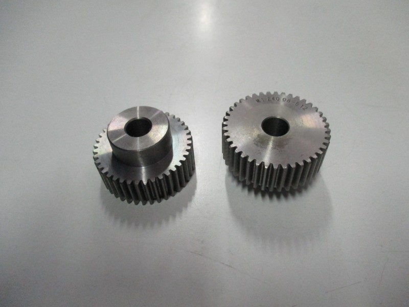 8PM26040, Spur gears with side hub Module 1 Z=40 steel
